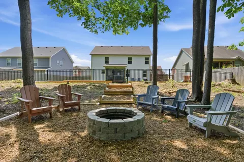 767 Banister Dr, Clarksville, TN 37042