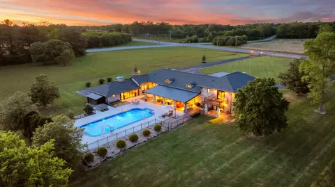 5016 Hillsboro Hwy, Hillsboro, TN 37342