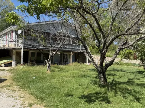 200 Rattlesnake Rd, Mcminnville, TN 37110