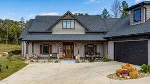 521 Horns Creek Rd, Old Fort, TN 37362