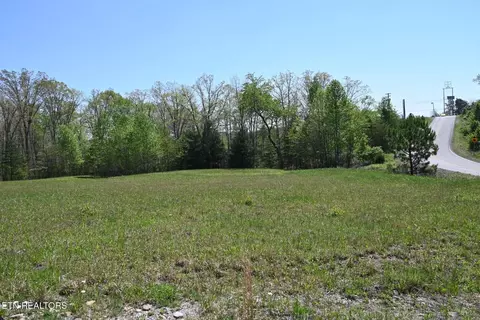144 Enterprise Dr, Crossville, TN 38571