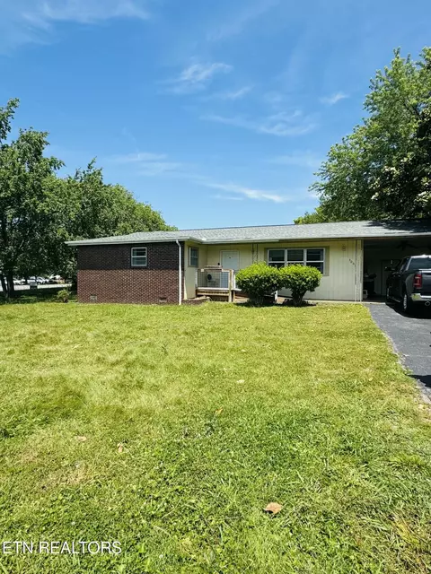 3003 Rena St, Pigeon Forge, TN 37863