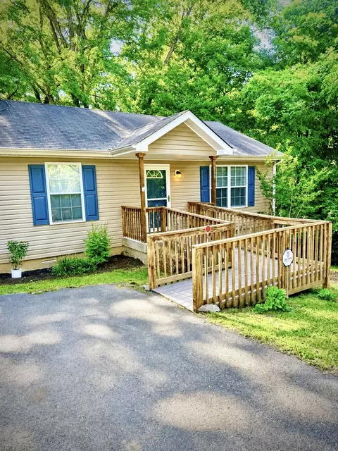 168 Inglewood Dr, Clarksville, TN 37040