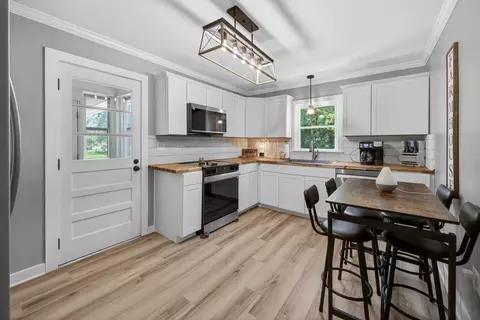 4854 Dry Fork Rd, Hampshire, TN 38461