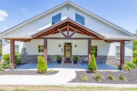 615 Little Swan Creek Rd, Hohenwald, TN 38462