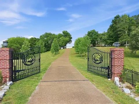 1150 Cochran Cemetery Rd, Lewisburg, TN 37091