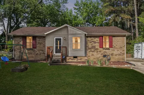 1282 Slayden Cir, Clarksville, TN 37040