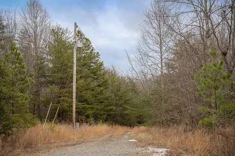 215 Edmonds Rd, Spencer, TN 38585