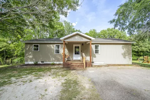 198 Kilburn Ln, Bethel Springs, TN 38315