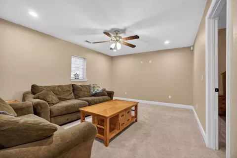 Living - 933 John Henry Lewis Rd, Dunlap, TN 37327 photo 3 of 5