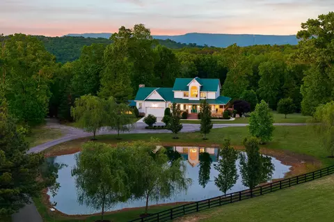 Exterior - 933 John Henry Lewis Rd, Dunlap, TN 37327 photo 1 of 40