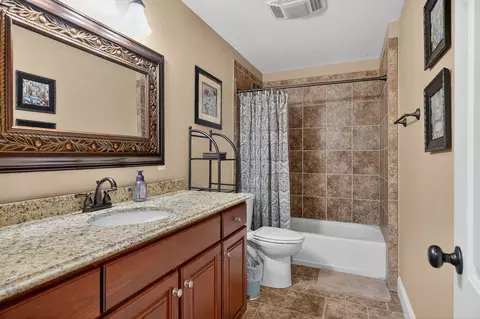 Bath - 933 John Henry Lewis Rd, Dunlap, TN 37327 photo 6 of 8