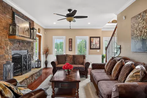 Living - 933 John Henry Lewis Rd, Dunlap, TN 37327 photo 1 of 5