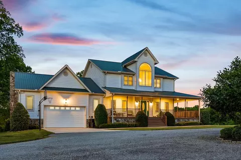 Exterior - 933 John Henry Lewis Rd, Dunlap, TN 37327 photo 5 of 40
