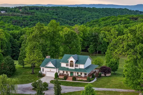 Exterior - 933 John Henry Lewis Rd, Dunlap, TN 37327 photo 17 of 40
