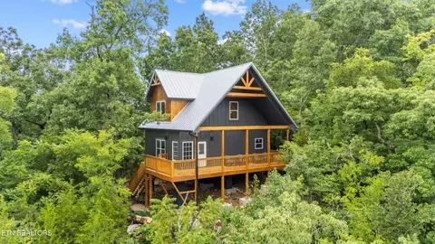 425 Cliffwood Dr, Newport, TN 37821