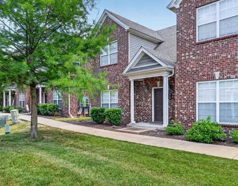 820 General Cabot Ct, Murfreesboro, TN 37129