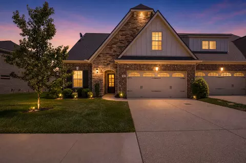 867 Meadowcrest Way, Lebanon, TN 37090