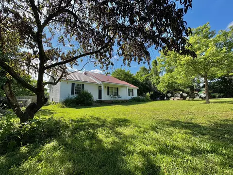 603 Canaan Rd, Columbia, TN 38401
