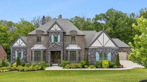 1601 Eastwood Dr, Brentwood, TN 37027