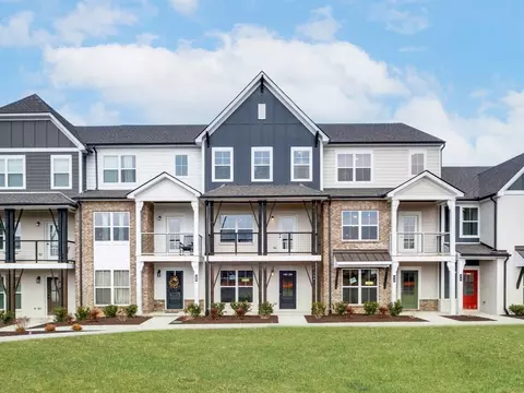 606 Granbury Pvt Dr, Hendersonville, TN 37075
