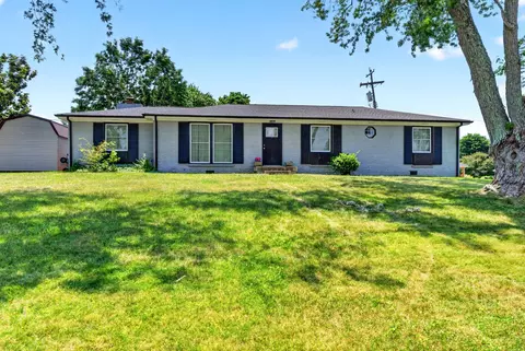 230 Alfred Dr, Clarksville, TN 37043