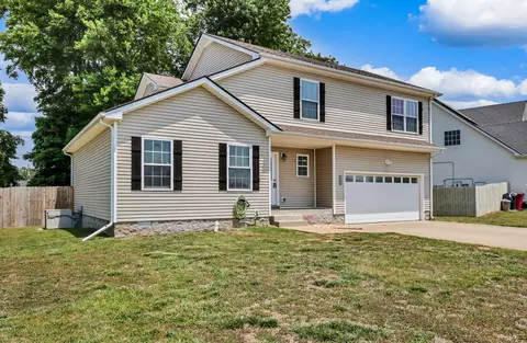 1393 Scrub Oak Dr, Clarksville, TN 37042