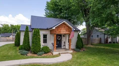 4257 Church St, Greenbrier, TN 37073
