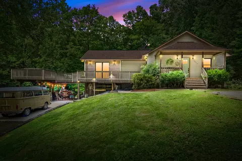 1844 Hogue Rd, Clarksville, TN 37040