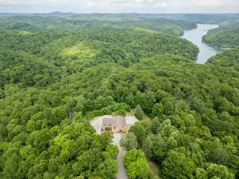 241 Hidden Cove Ln, Allons, TN 38541