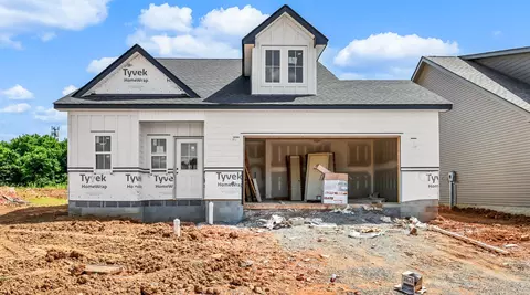 2737 Brewster Dr, Clarksville, TN 37042