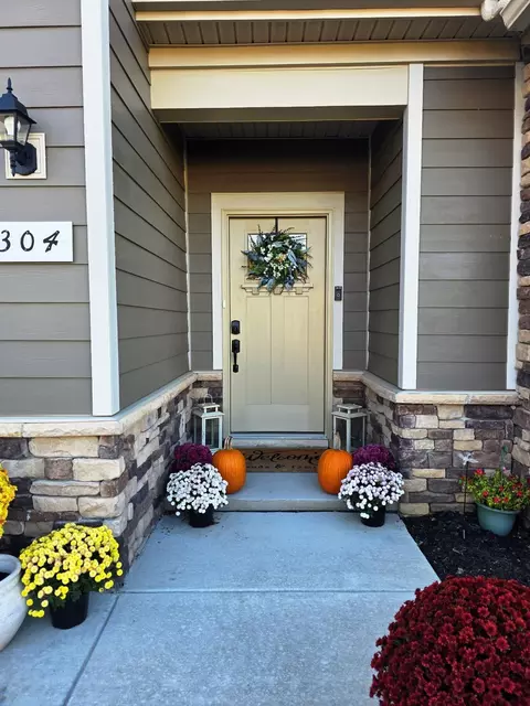 Exterior - 304 Ruby Cate Way, Murfreesboro, TN 37128 photo 3 of 11