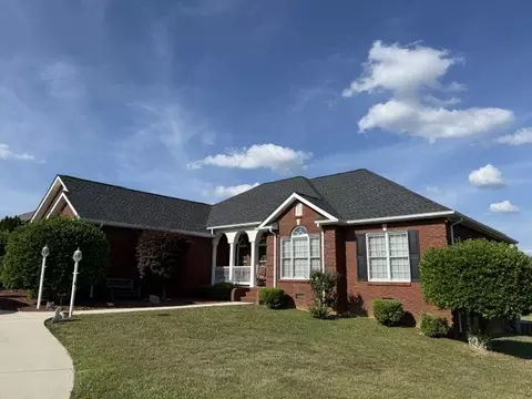 584 Golf Club Dr, Smithville, TN 37166