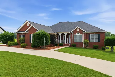 584 Golf Club Dr, Smithville, TN 37166