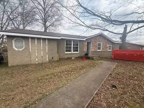 182 Dale Ter, Clarksville, TN 37042