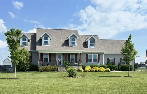 985 Richland Farms Dr, Manchester, TN 37355
