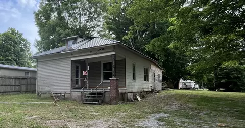 1505 Railroad Ave, Athens, TN 37303
