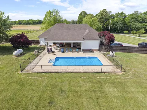 Exterior - 7291 W Cook Rd, Springfield, TN 37172 photo 10 of 20