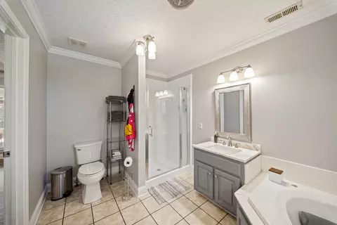 Bath - 7291 W Cook Rd, Springfield, TN 37172 photo 2 of 3