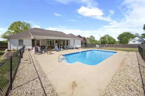 Exterior - 7291 W Cook Rd, Springfield, TN 37172 photo 9 of 20