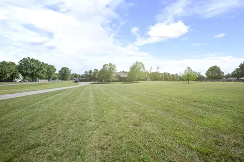 Exterior - 7291 W Cook Rd, Springfield, TN 37172 photo 19 of 20