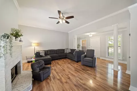 Living - 7291 W Cook Rd, Springfield, TN 37172 photo 1 of 1