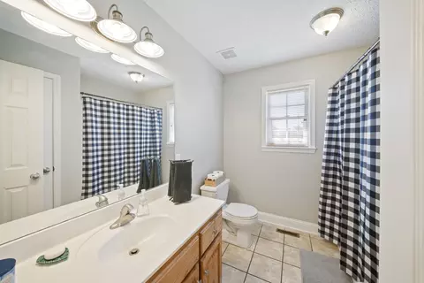 Bath - 7291 W Cook Rd, Springfield, TN 37172 photo 3 of 3
