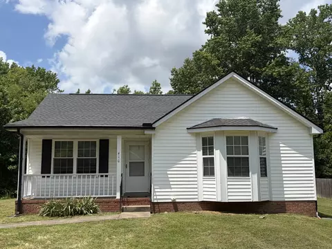 410 Roselawn Dr, Clarksville, TN 37042