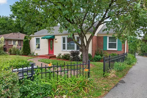 3210 Southlake Dr, Nashville, TN 37211