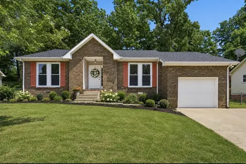 1217 Verkler Dr, Clarksville, TN 37042