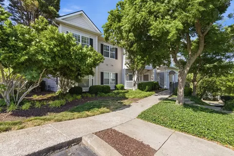 7003 Lenox Village Dr #B9, Nashville, TN 37211