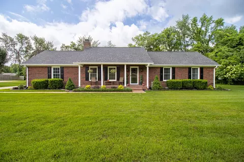 303 Stephanie Dr, White House, TN 37188