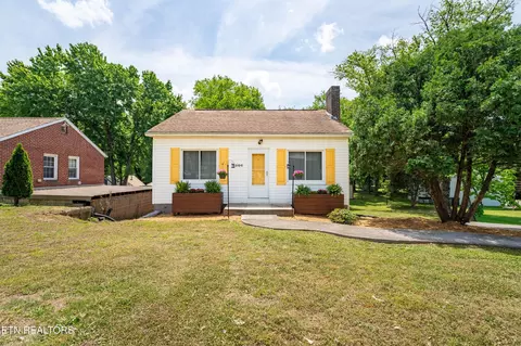 2506 Cedar Ln, Knoxville, TN 37918