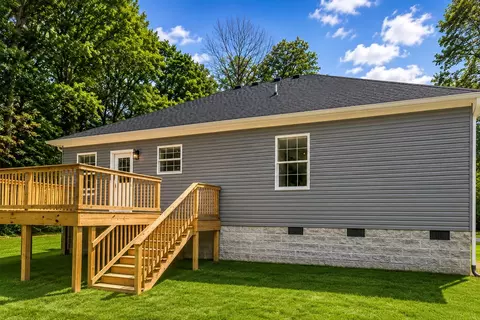 Exterior - 1116 Manley Loop, Dickson, TN 37055 photo 3 of 10